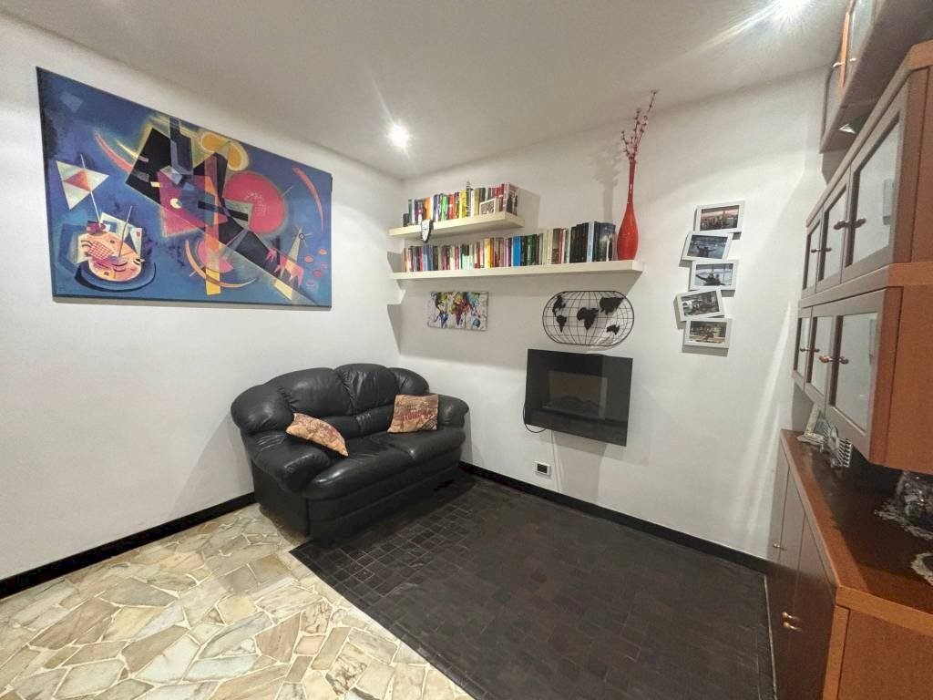 Ingresso - Trilocale via Laviosa, Genova (zona Pegli) - foto 3