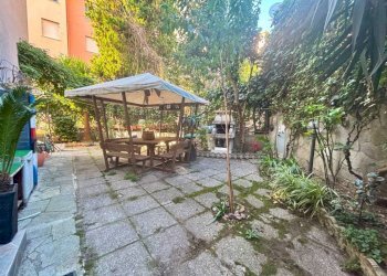 Giardino - Trilocale via Laviosa, Genova (zona Pegli) - foto 1