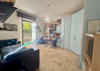 Camera da letto - Trilocale via Laviosa, Genova (zona Pegli) - foto 18