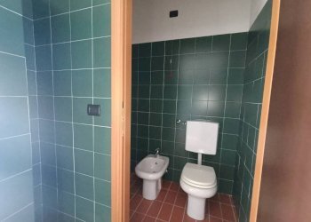 Bagno - Ufficio via Persicetana Vecchia, Bologna (zona Borgo Panigale) - foto 8