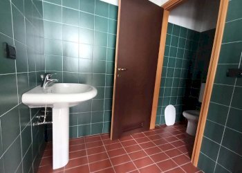 Bagno - Ufficio via Persicetana Vecchia, Bologna (zona Borgo Panigale) - foto 9