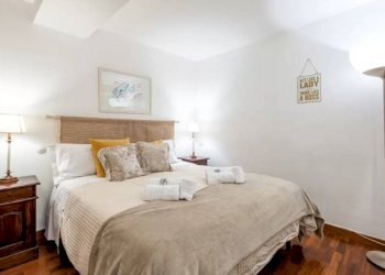 Camera da letto - Two-room apartment via dell'Oca, 45, Roma (neighborhood Centro Storico) - photo 4