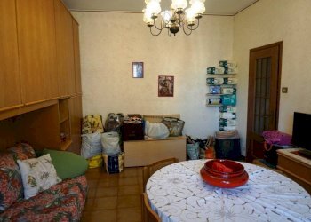 Camera da letto - Two-room apartment via Generale Manfredo Fanti, 3, Genova (neighborhood Sampierdarena) - photo 9