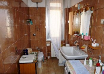 Bagno - Two-room apartment via Generale Manfredo Fanti, 3, Genova (neighborhood Sampierdarena) - photo 10