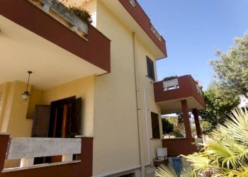 Facciata - Villa viale delle Cerase Marine, 5, Anzio - foto 10