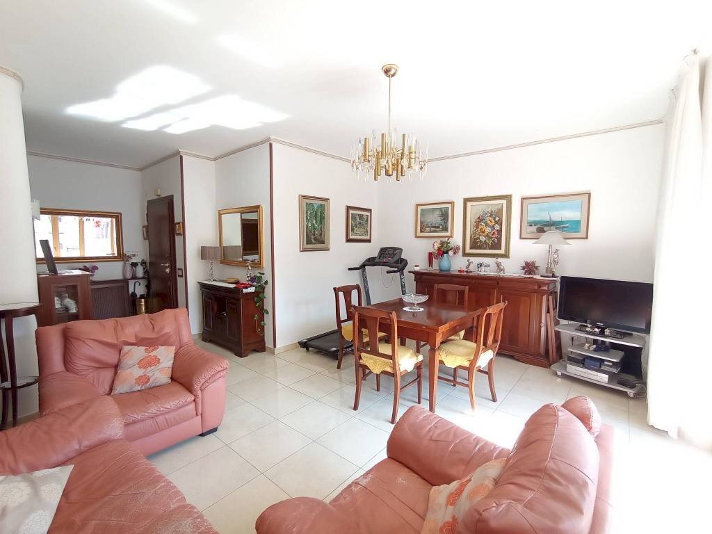 Salone - Quadrilocale via Romolo Balzani, 44, Roma - foto 3