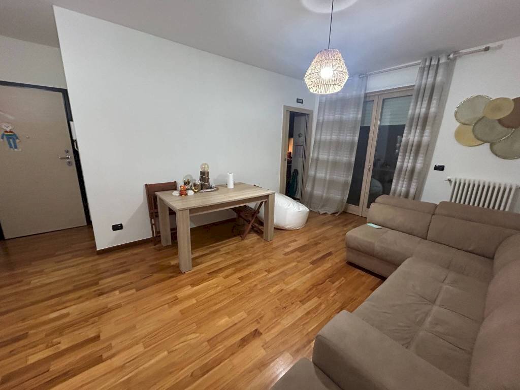 Salone - Trilocale via Ermanno Pirè, 3, Bari - foto 2