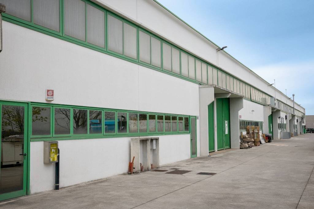 Facciata - Capannone via Masieres, San Quirino - foto 2