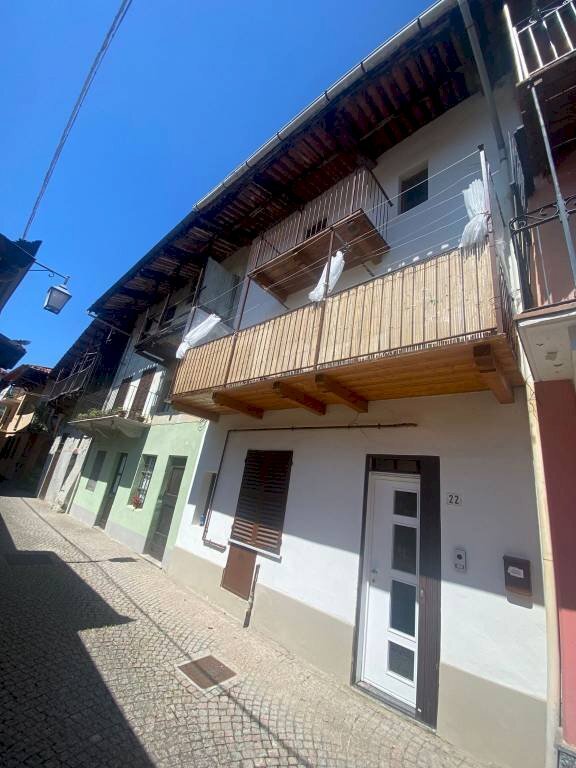 Facciata - Casa indipendente Piverone - foto 1