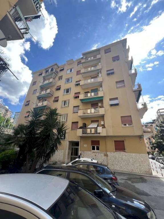 Facciata - Bilocale all'asta via Bordighera, 11, Genova - foto 2