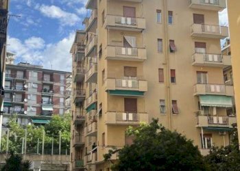 Facciata - Bilocale all'asta via Bordighera, 11, Genova - foto 1