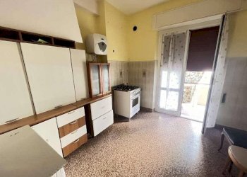 Cucina - Bilocale all'asta via Bordighera, 11, Genova - foto 9