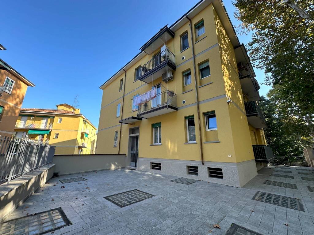 Facciata - Trilocale via Valdossola, Bologna (zona Costa Saragozza) - foto 1