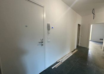 Ingresso - Three-room apartment via Valdossola, Bologna (neighborhood Costa Saragozza) - photo 2