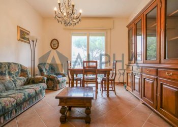 Salone - Three-room apartment via Arcangelo Corelli, Forlì - photo 2