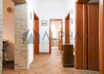 Corridoio - Three-room apartment via Arcangelo Corelli, Forlì - photo 7