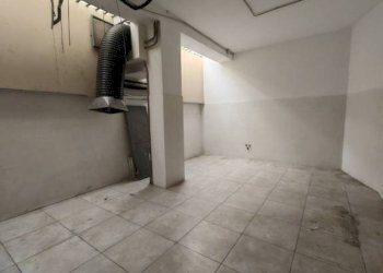 Interno non residenziale - Shop largo dei Colli Albani, Roma - photo 27