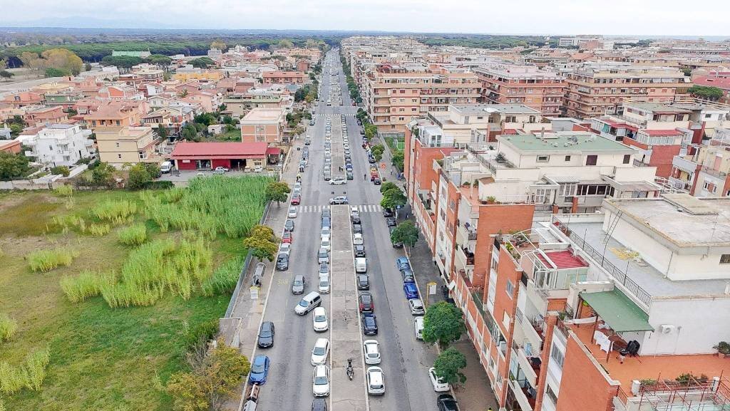 Vista - Bilocale via Capo Spartivento, Roma (zona Lido di Ostia) - foto 2