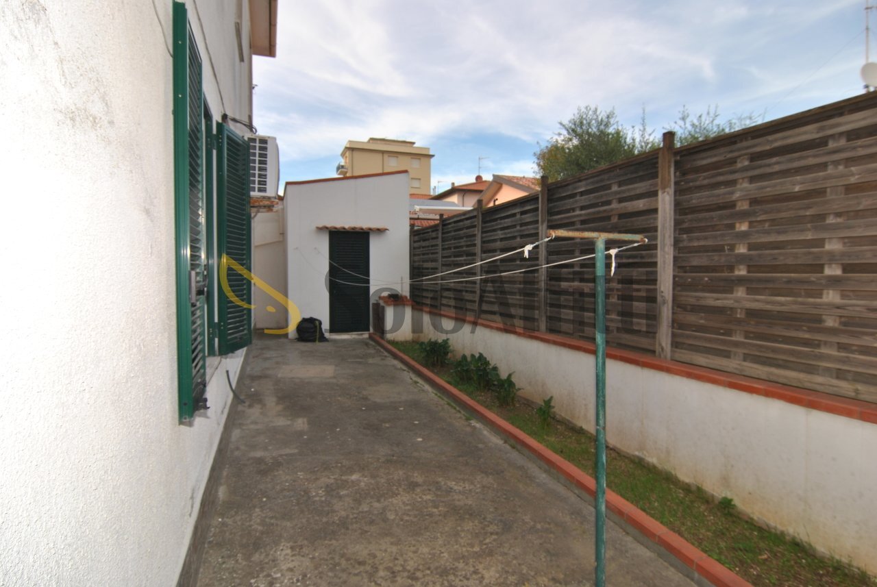 GIARDINO PIASTRELLATO - Appartamento Rosignano Marittimo - foto 1