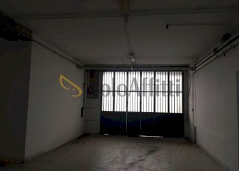 ingresso carraio - Magazzino Strada Cambiano 220, Chieri - foto 2