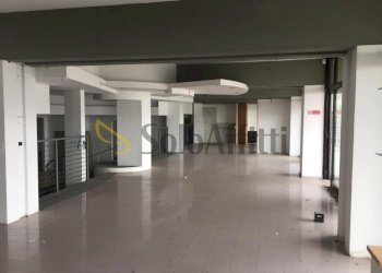 area espositiva - Locale Commerciale Strada Cambiano 220, Chieri - foto 8