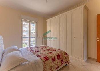 camera da letto - Quadrilocale Via Pordenone 12, Bari - foto 18