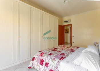 camera da letto - Quadrilocale Via Pordenone 12, Bari - foto 20