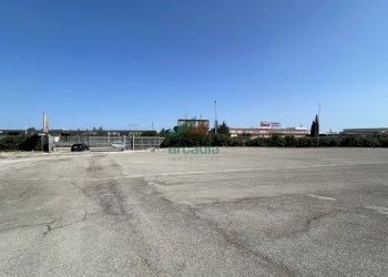 viste - Locale Commerciale SP231 98, Terlizzi - foto 21