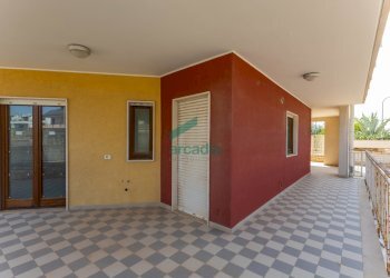 terrazza - Three-room apartment Via Benigno Zaccagnini 1, Bitetto - photo 29