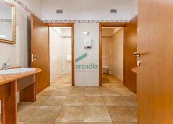bagni - Commercial Premises Strada Vicinale Vecchia di Matera 369, Gioia del Colle - photo 6