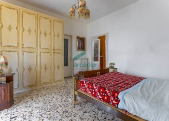camera da letto - Villa Strada Comunale della Contrada delle Guadiane 25 A, Castellana Grotte - photo 23
