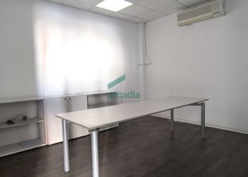 interno - Locale Commerciale S.S. 16 km 810, 800 SN, Triggiano - foto 15