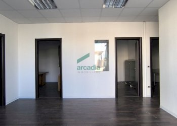 interno - Locale Commerciale S.S. 16 km 810, 800 SN, Triggiano - foto 24