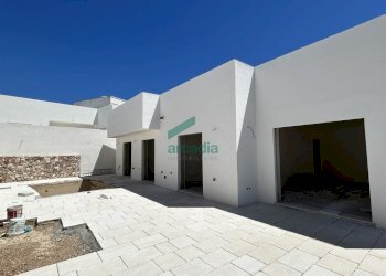 esterno 1 - Villa SP214 27, Castrignano del Capo - photo 23