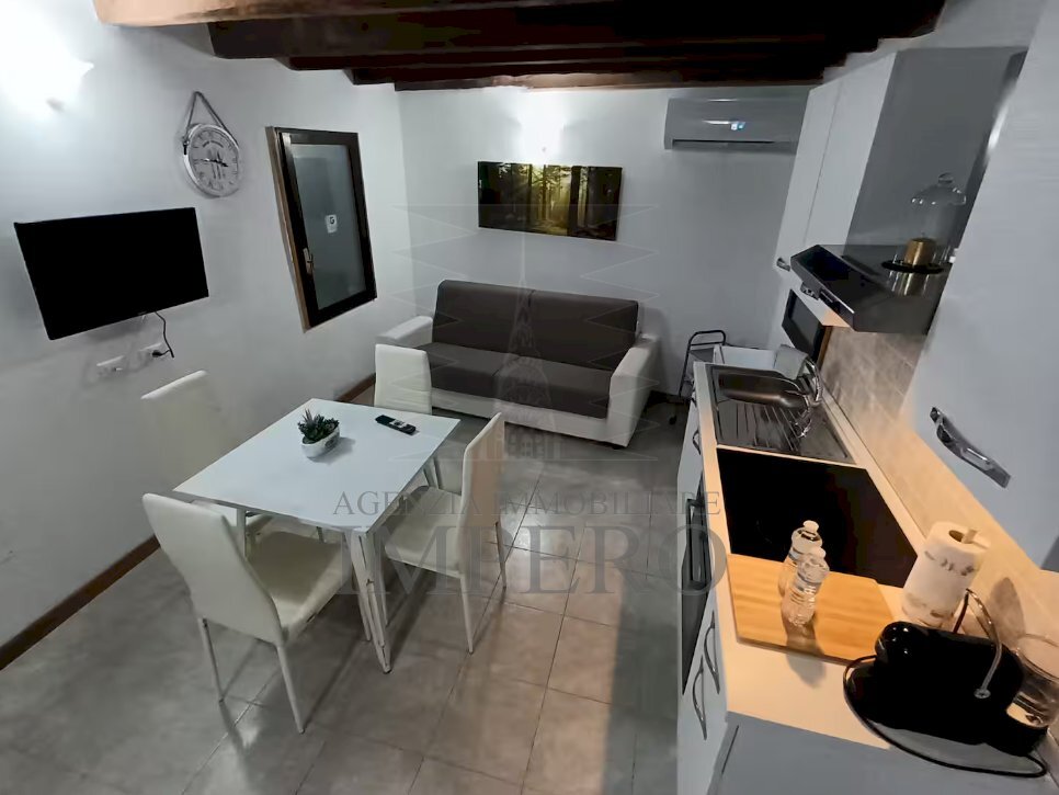 cucina e soggiorno - Bilocale Via San Bartolomeo 15a, Apricale - foto 2