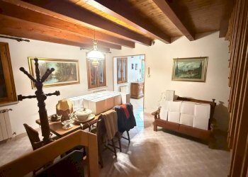 WhatsApp Image 2025-10-22 at 10.53.47 (2).jpeg - Villa a Schiera Costa di Rovigo - foto 8