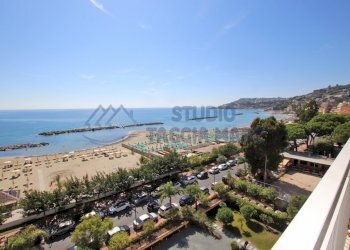 10.jpg - Trilocale VIA SANT ERASMO, Taggia - foto 1