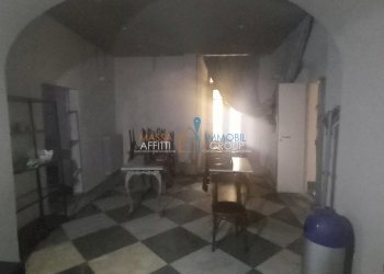 4    sala 3     .jpg - Locale Commerciale Piazza Duomo 3, Massa - foto 5