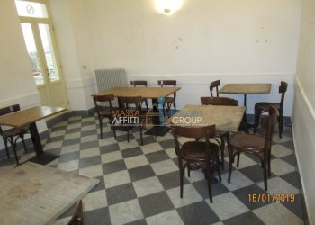 6    sala 5  .JPG - Locale Commerciale Piazza Duomo 3, Massa - foto 7