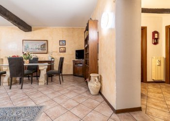 006_Brescia_centro_quadrilocale_sala.jpg - Quadrilocale Brescia - foto 6