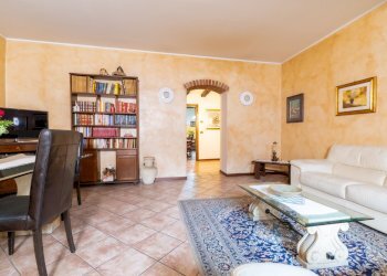 009_Brescia_centro_quadrilocale_sala.jpg - Quadrilocale Brescia - foto 9