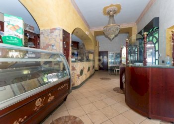 Gastronomia Camporotondo (14).jpg - Pasticceria Viale Papa Giovanni XXIII 46, Camporotondo Etneo - foto 14