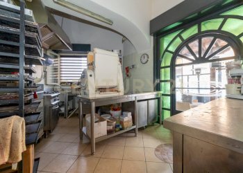 Gastronomia Camporotondo (15).jpg - Pasticceria Viale Papa Giovanni XXIII 46, Camporotondo Etneo - foto 15