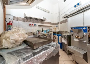 Gastronomia Camporotondo (23).jpg - Pasticceria Viale Papa Giovanni XXIII 46, Camporotondo Etneo - foto 23