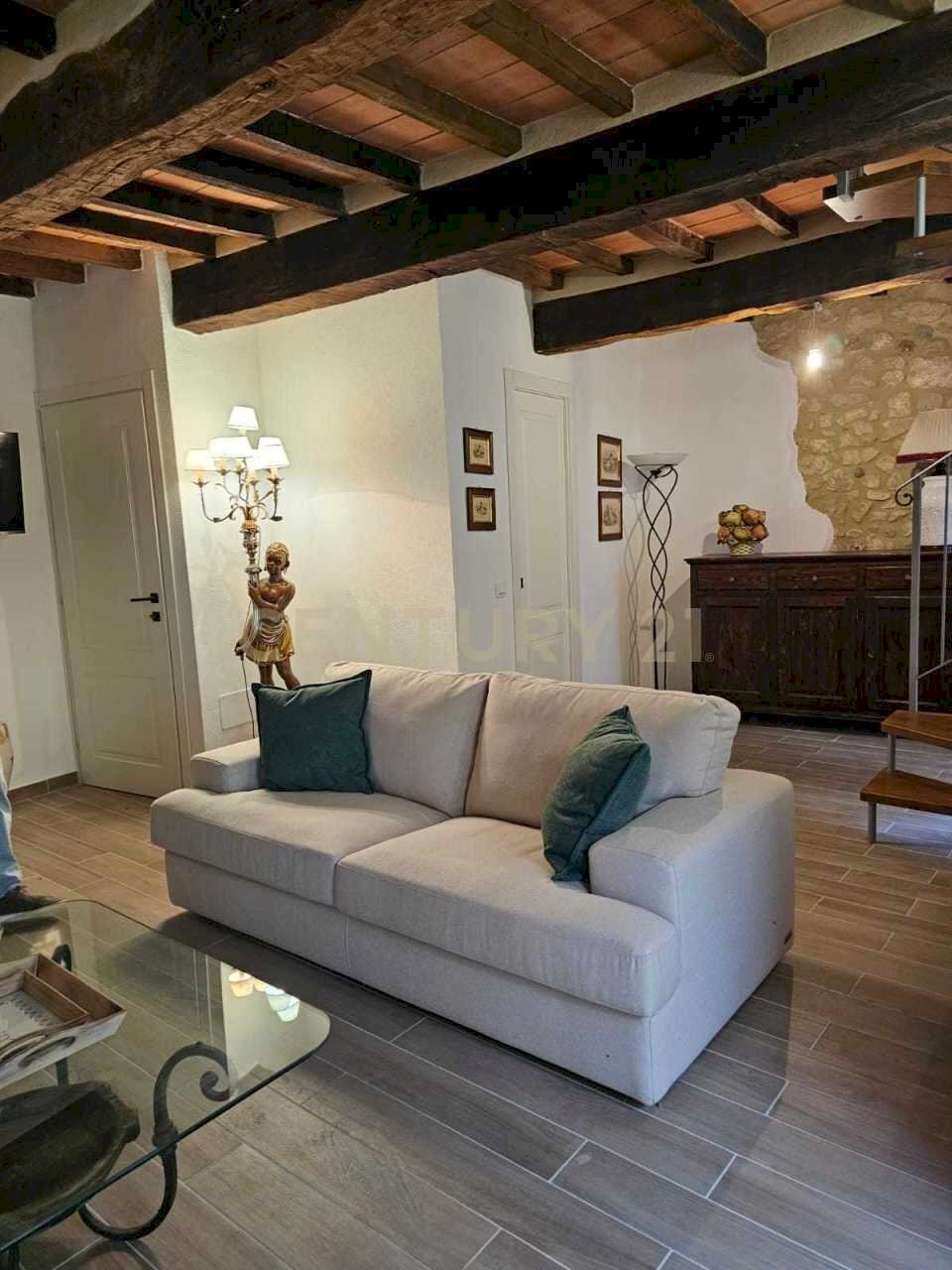 PHOTO-2025-10-05-10-35-11.jpg - Porzione di casa via della cisterna  snc, Semproniano - foto 2