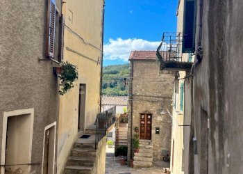 PHOTO-2025-10-15-22-10-24 (4).jpg - Porzione di casa via della cisterna  snc, Semproniano - foto 19