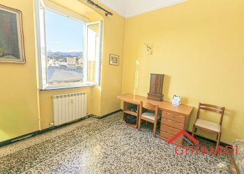 5.1 camera 2.jpg - Appartamento VIA CHIARAVAGNA  7, Genova - foto 18