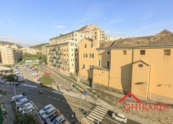 7.1 vista.jpg - Appartamento VIA CHIARAVAGNA  7, Genova - foto 27