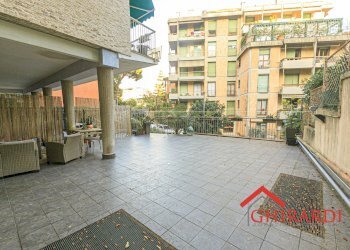 5.0 terrazzo.jpg - Trilocale VIALE MODUGNO 16, Genova - foto 1
