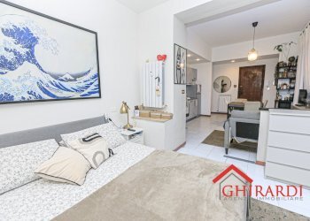 2.4 camera.jpg - Trilocale VIALE MODUGNO 16, Genova - foto 12